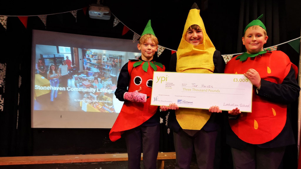 Lathallan School YPI students supporting The Haven, Stonehaven's Community Larder